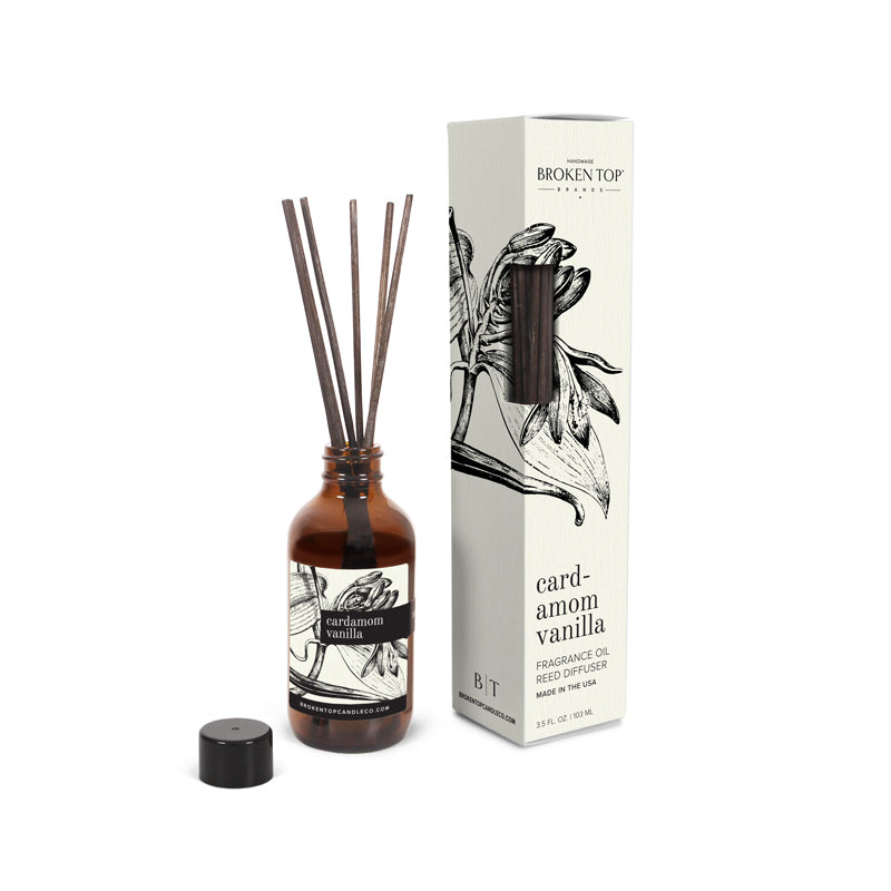 Cardamom Vanila Reed diffuser and box on white background
