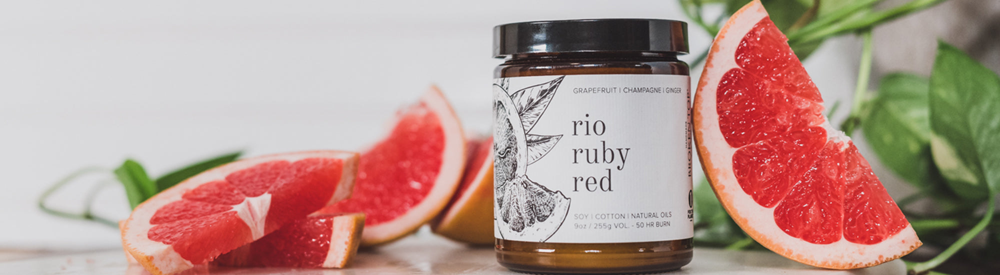 Rio_Ruby_Red-_9oz_Candle-_BTB-_035_1.jpg